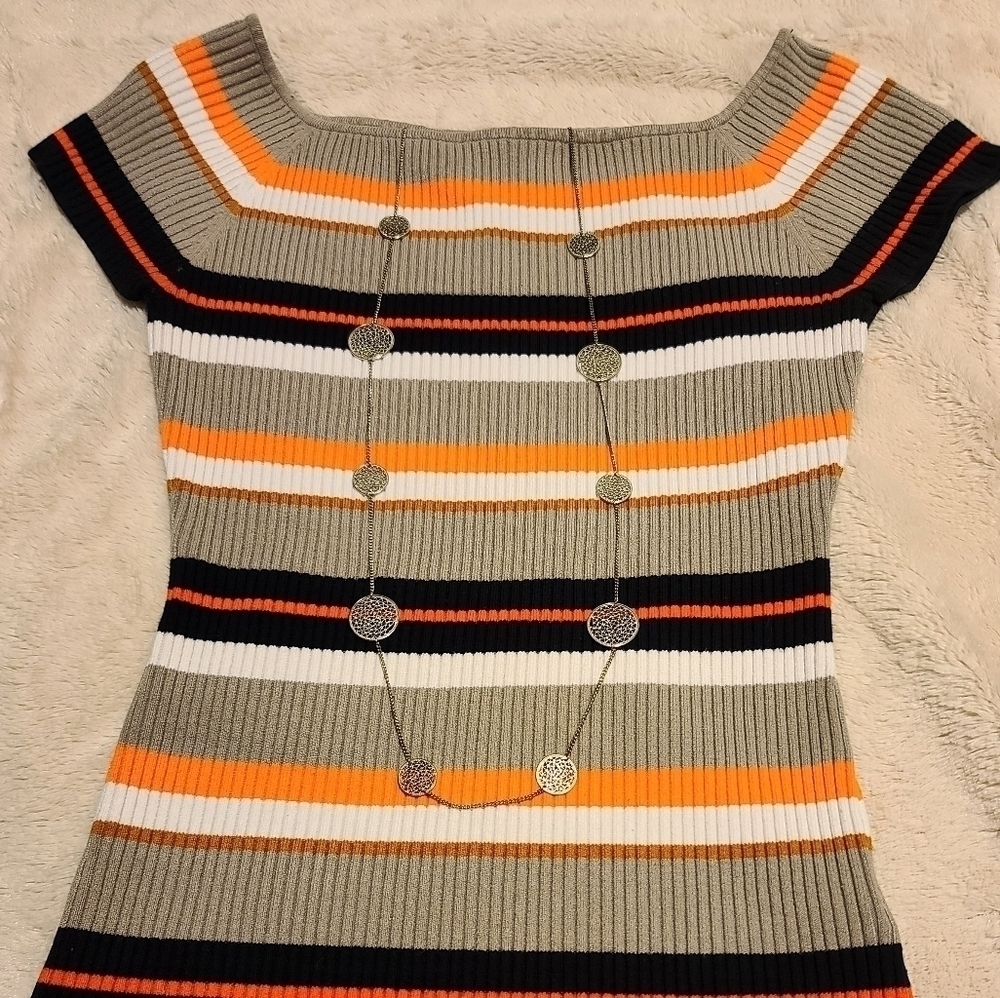 𝅺H&M - Stripped Top - Picture 4 of 5